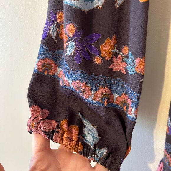 Free People Violet Hill Print Boho Floral Deep V Neck Tie Back Mini Dress Size 2 - Picture 10 of 14